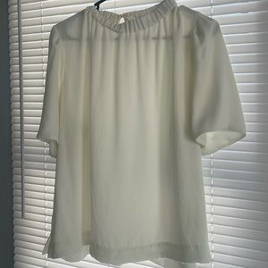 White dress shirt for summer or under a jacket